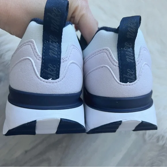 NWT Nike Air Max Dawn Women’s Shoes - Picture 6 of 7